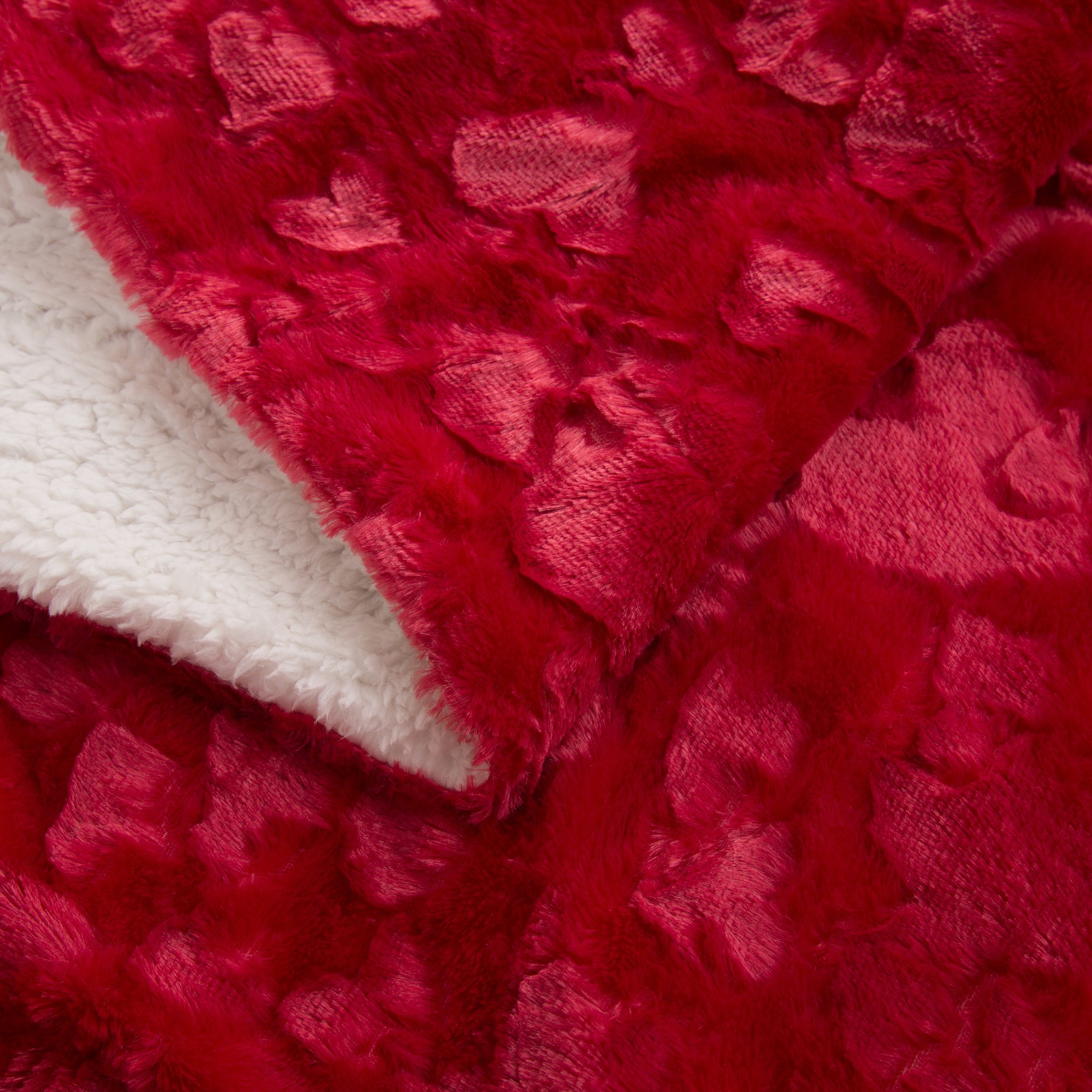  DaDa Bedding Collection DaDa Bedding Luxury Romantic Red Lovely Hearts Dreamy Plush Faux Fur Throw Blanket (19) by DaDa Bedding Collection - 50