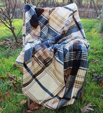 Tache Super Soft Winter Cabin Flannel Polyester Throw Blanket - DaDa Bedding Collection