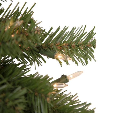 Pre-Lit Deluxe Dorchester Pine Artificial Christmas Wreath - 18" - Clear Lights