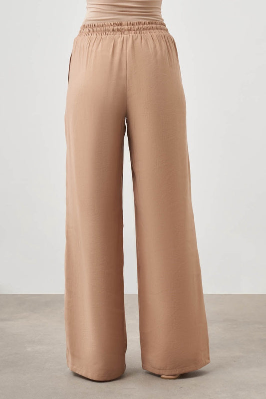 Mizalle- Wide Leg Pants-Beige