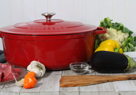 French Enameled Cast Iron Oval Dutch Oven, 6-Quart, Red