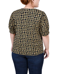 Plus Size Short Sleeve Balloon Sleeve Top With Hardware