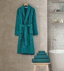 Contrast Frame Bathrobe