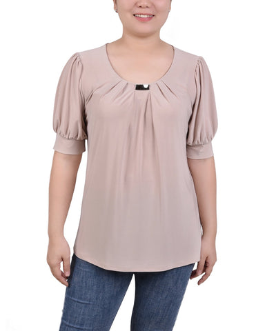 Short Sleeve Balloon Sleeve Top With Hardware