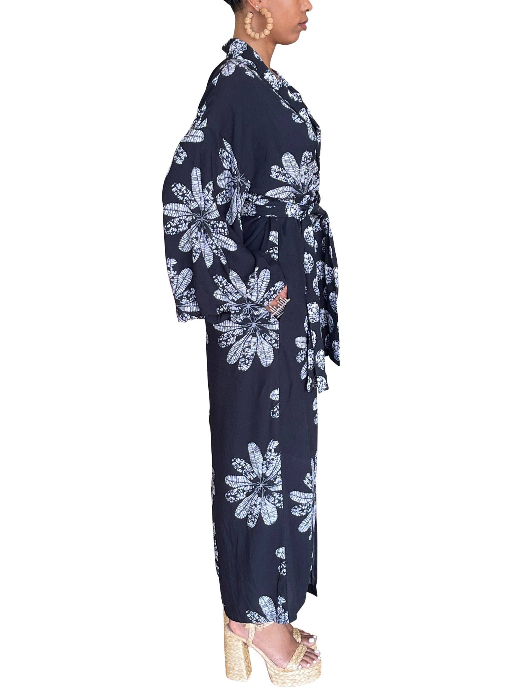  ChicNiCity TORI II Latern Sleeve Maxi Duster 1 - BLACK - Bonton