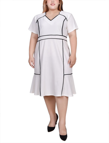 Plus Size Short Sleeve Piped Detail Dress