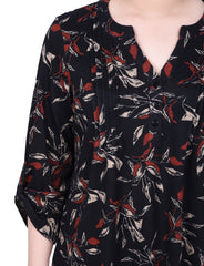 Petite 3/4 Roll Sleeve Top