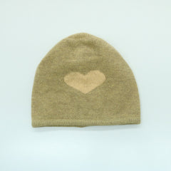 COLOR BLOCK HAT WITH HEART