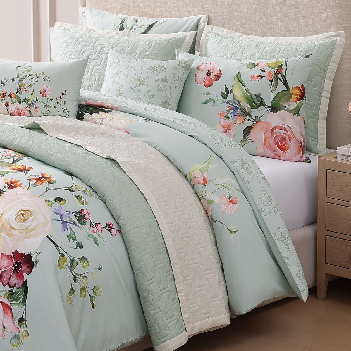  Bebejan Bebejan Rose on Misty Green 8 Piece Reversible Comforter & Coverlet Set - QUEEN - Bonton