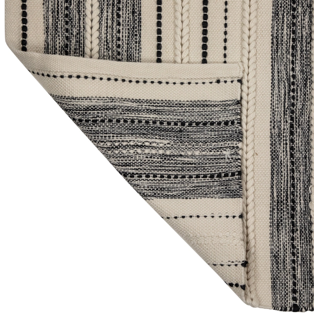  Northlight 3.5' X 2.25' Cream and Black Twisted Textured Handloom Woven Outdoor Throw Rug - Default Title - Bonton