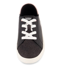 Low Top Court Shoe With Oversized Side Logo Black