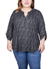 Plus Size 3/4 Roll Sleeve Top