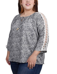 Plus Size 3/4 Sleeve Crochet Detail Blouse