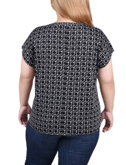 Plus Size Extended Sleeve Top With Grommets