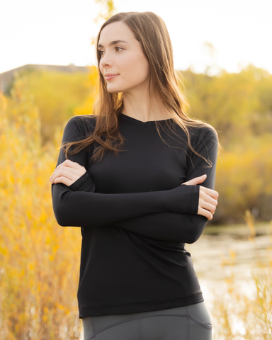 WOMEN'S ACTIVE V-NECK (2002)