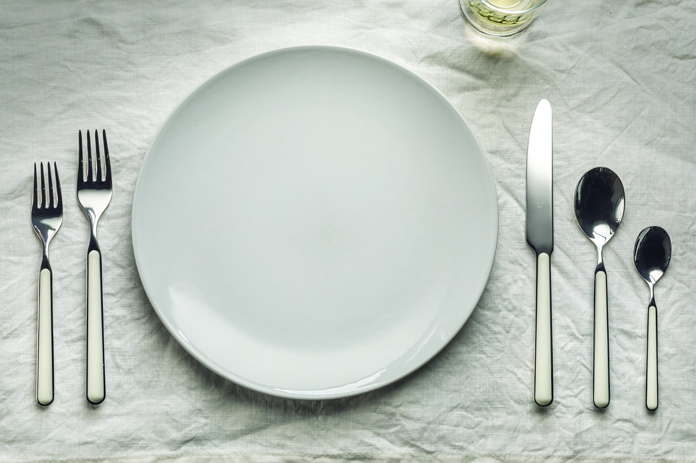 Mepra Fantasia Flatware Set - Porcelain - Bonton