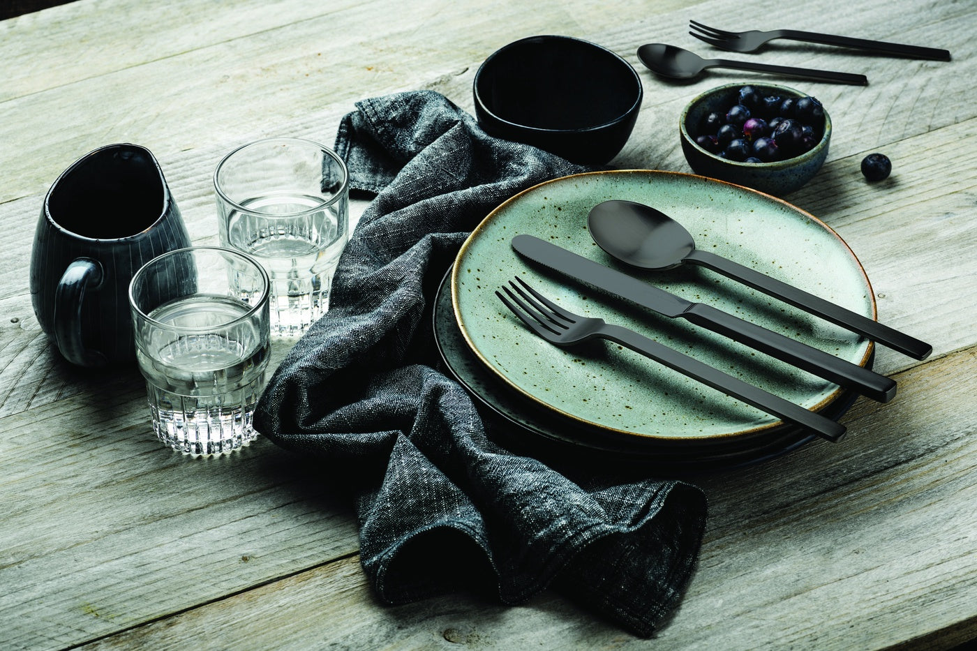  Mepra Stile by Pininarina Flatware Set - Ice Black Gold - Bonton