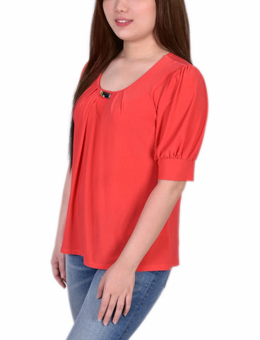 Short Sleeve Balloon Sleeve Top With Hardware