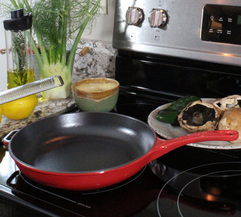 Cast Iron Fry Pan With Cast Iron Handle, 10.5-Inch, Red