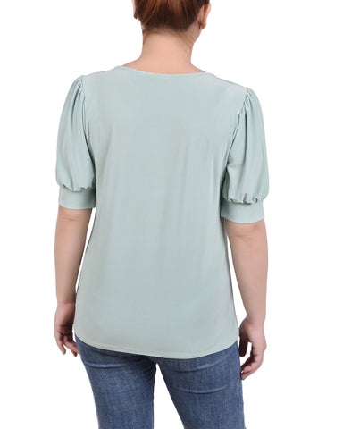 Short Sleeve Balloon Sleeve Top With Hardware