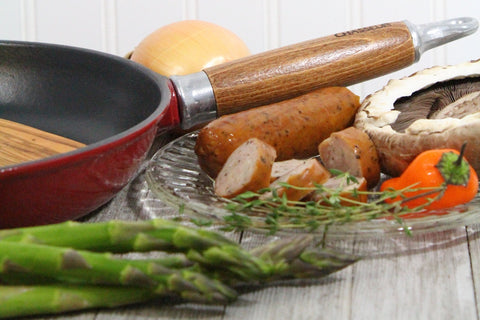 French Enameled Cast Iron Fry Pan With Wood Handle and Spouts, 10-Inch, Red