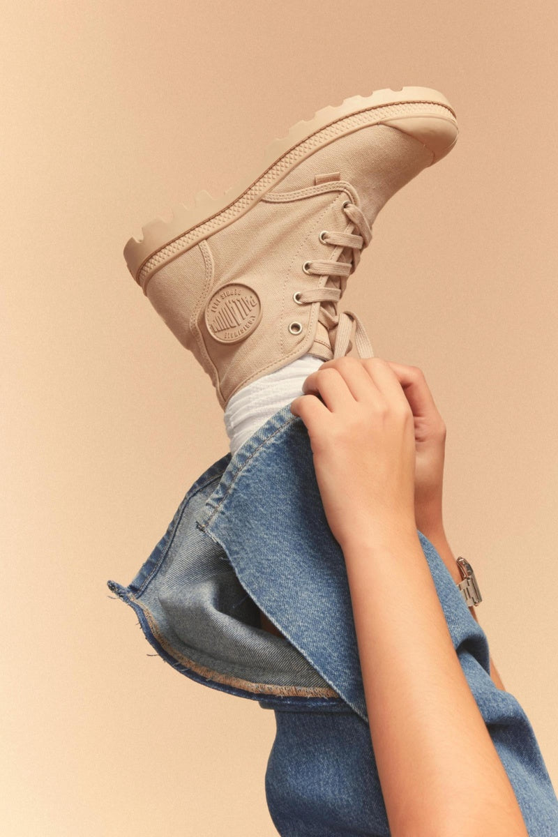 Palladium PAMPA HI - Womens 5 - Bonton