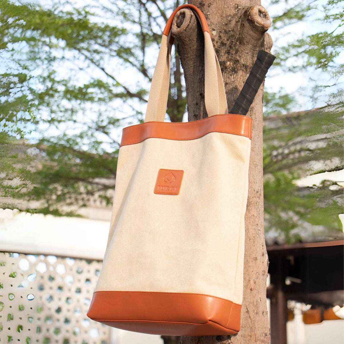  Jurgi Carryall Tote - Canvas & Leather - Default Title - Bonton
