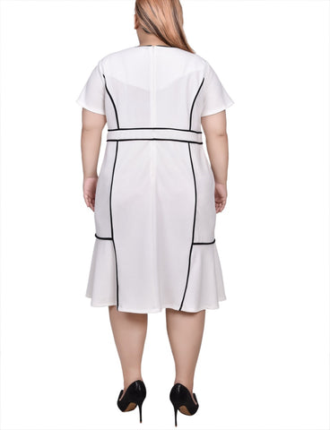 Plus Size Short Sleeve Piped Detail Dress