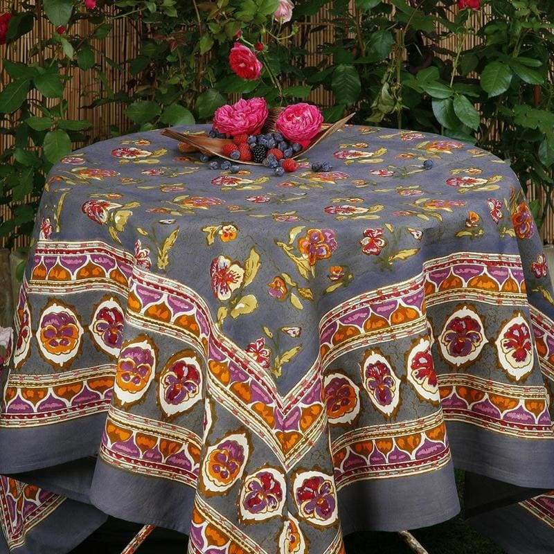  Couleur Nature Pansy Red/Grey Tablecloth - Red/Grey - Bonton