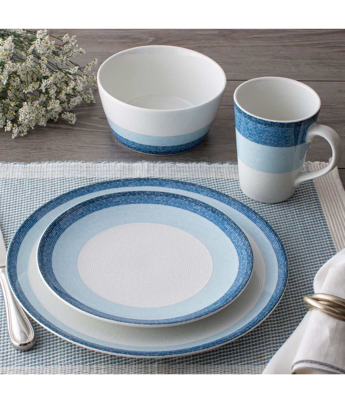  Noritake Colorscapes Layers 4 Piece Coupe Place Setting - Sky - Bonton