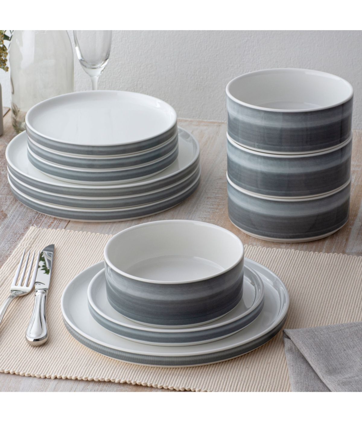  Noritake ColorStax Ombre 12 Piece Set, Service for 4 - Charcoal - Bonton