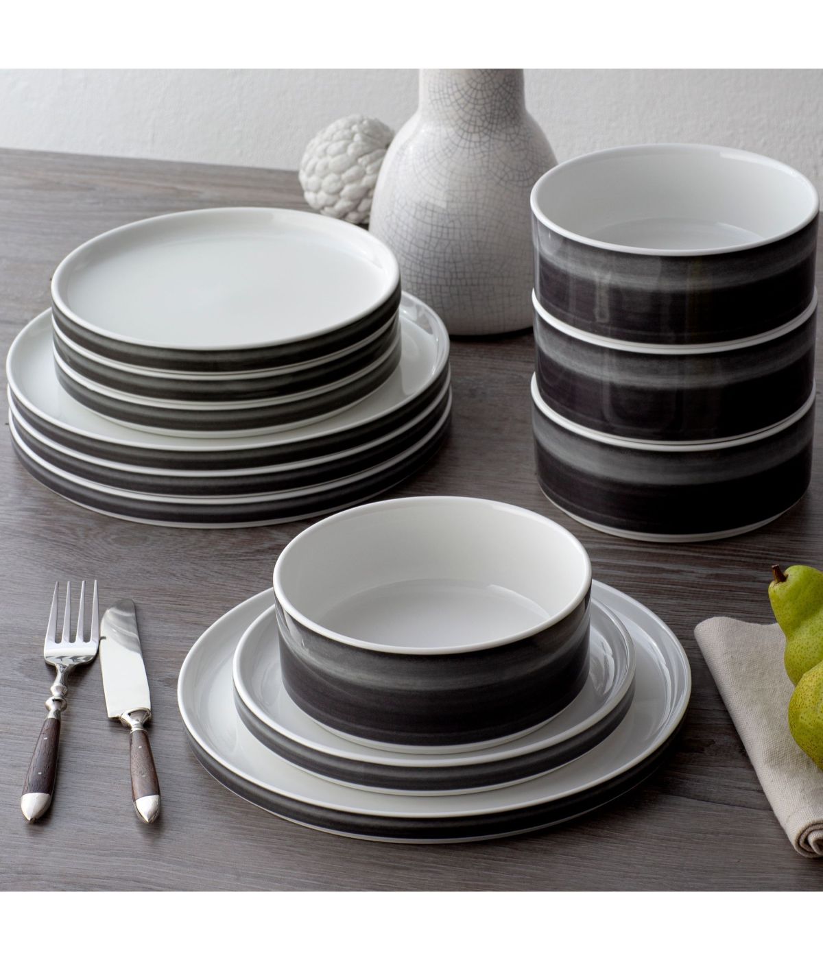  Noritake ColorStax Ombre 12 Piece Set, Service for 4 - Jet - Bonton