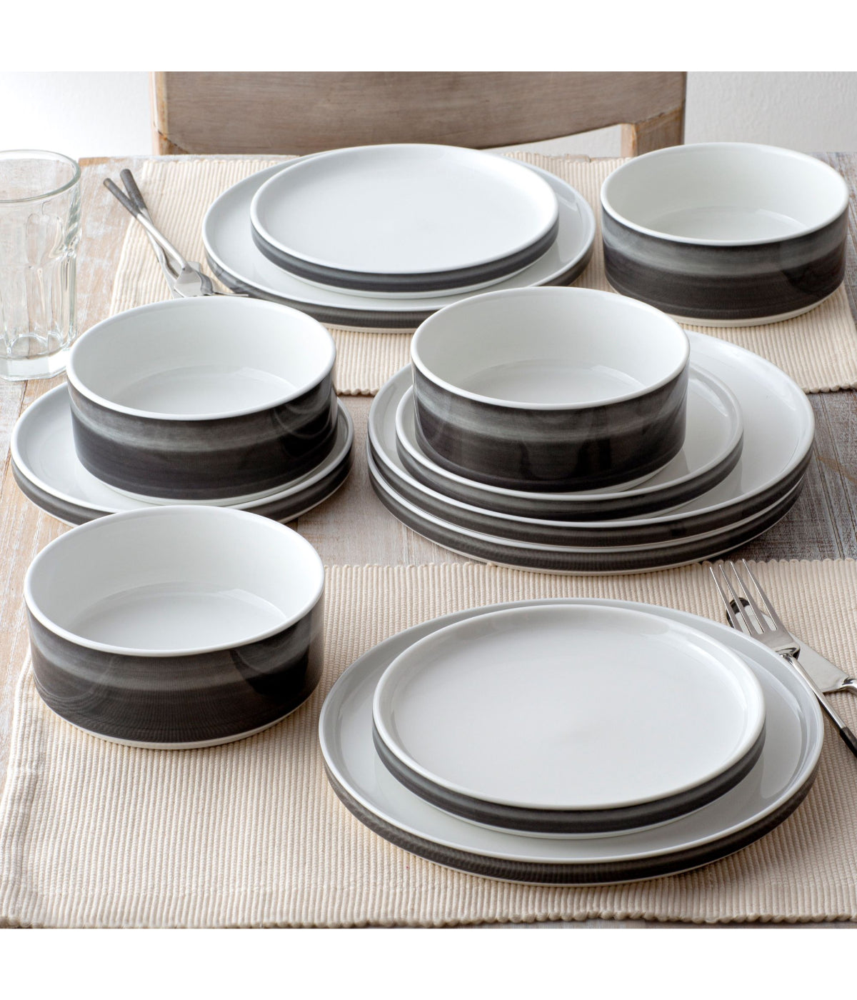  Noritake ColorStax Ombre 12 Piece Set, Service for 4 - Jet - Bonton