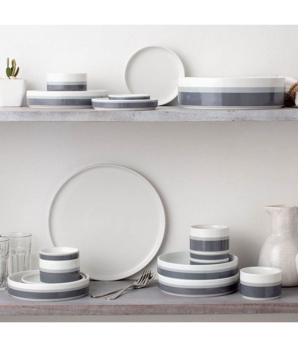  Noritake ColorStax Stripe Set of 4 Stax Deep Plates - Grey - Bonton