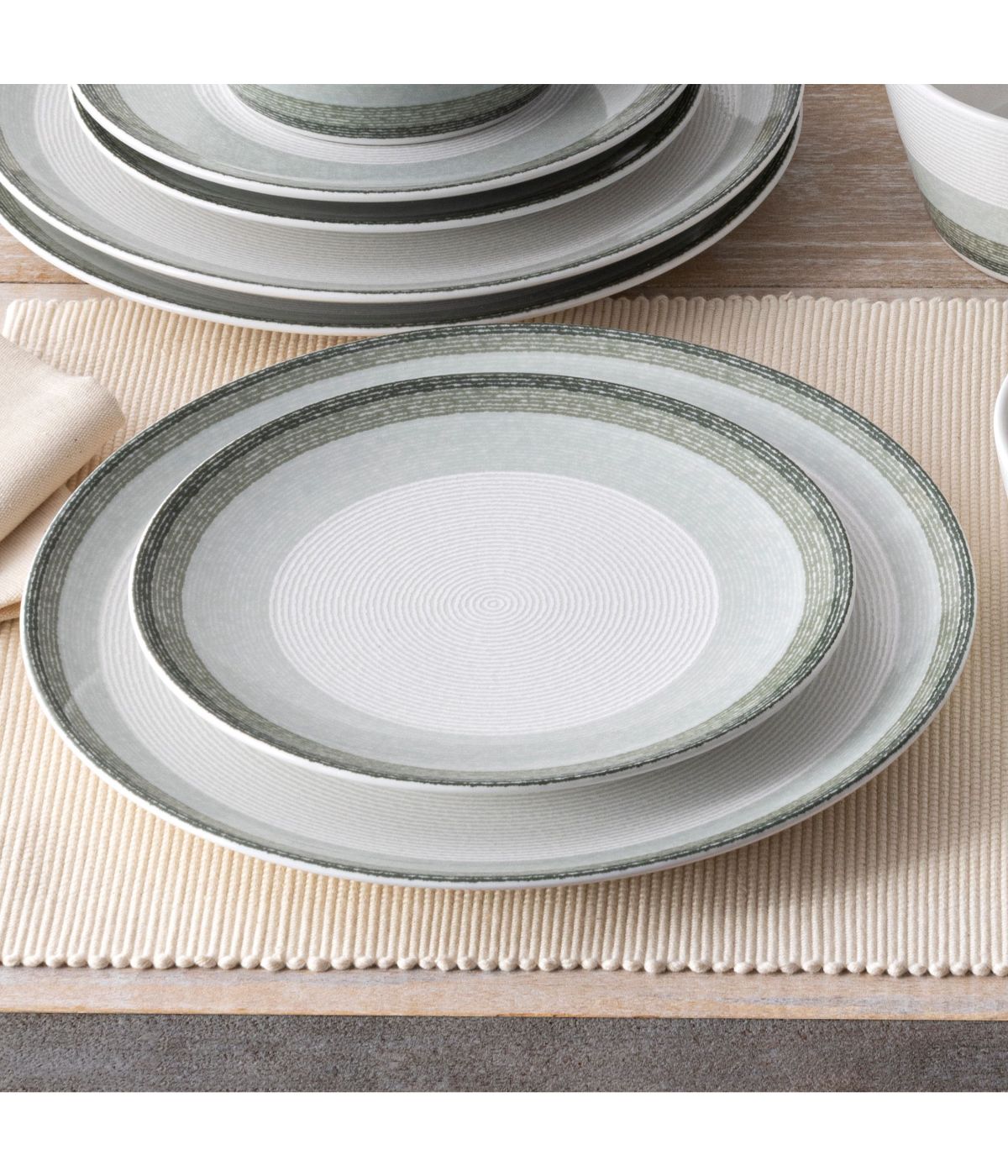  Noritake Colorscapes Layers Set of 4 Coupe Dinner Plates - Sage - Bonton