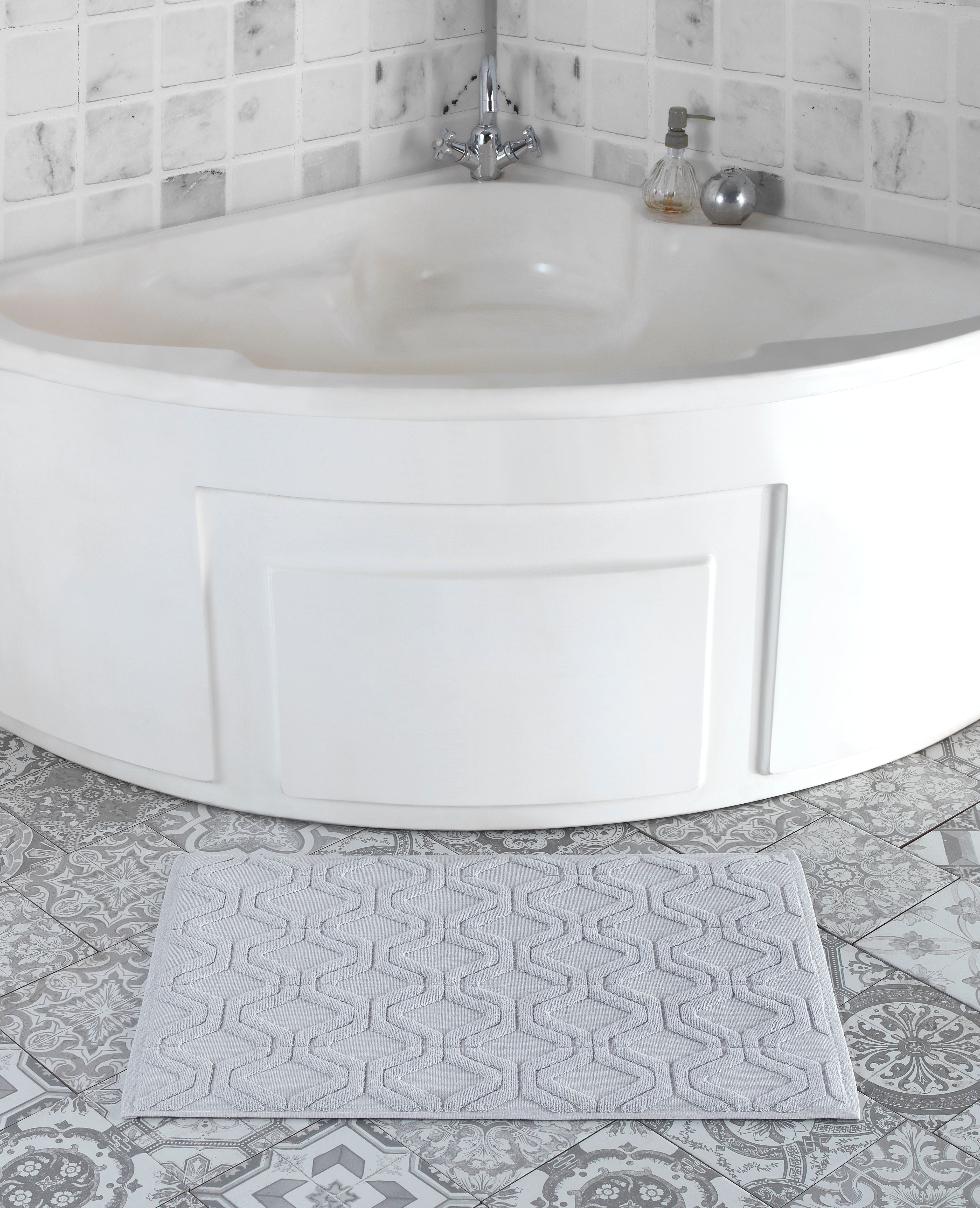  Brooks Brothers Large Square Bath Mat - White - Bonton