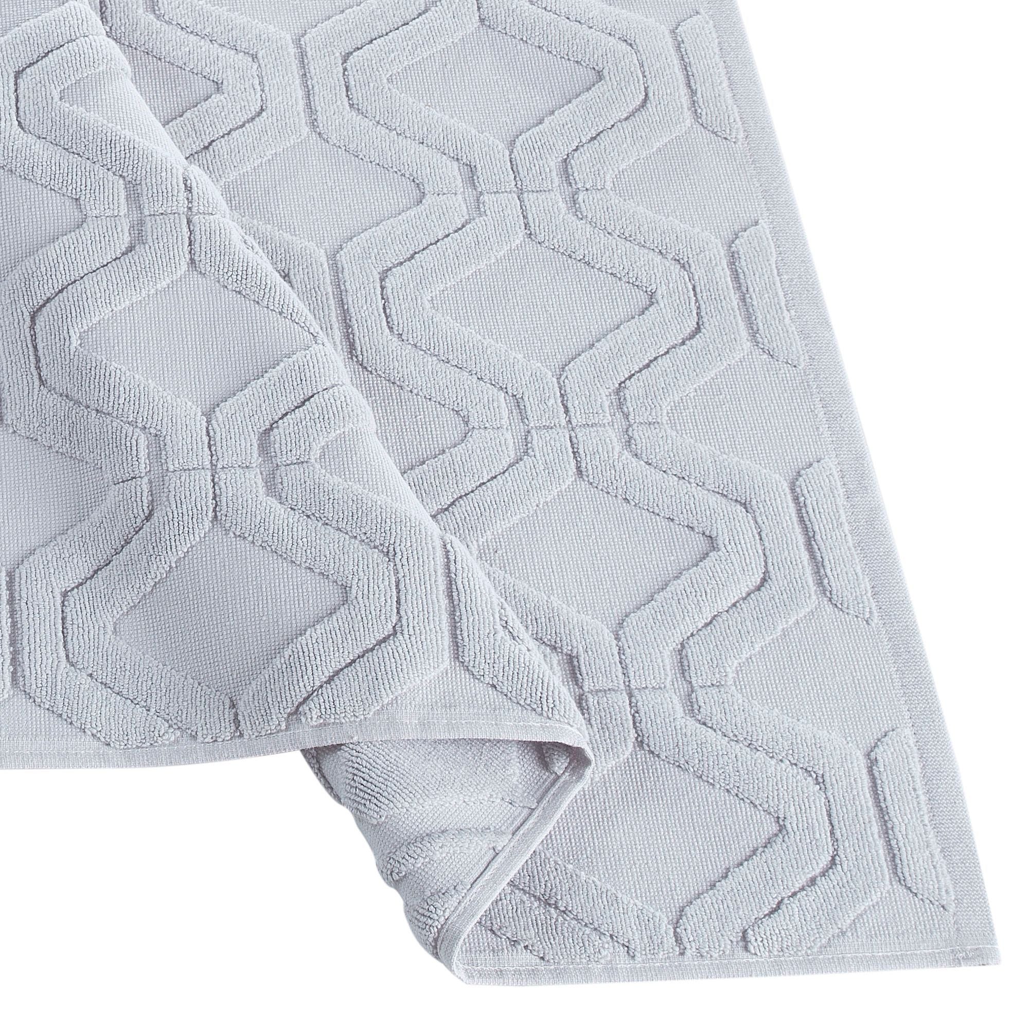  Brooks Brothers Large Square Bath Mat - White - Bonton