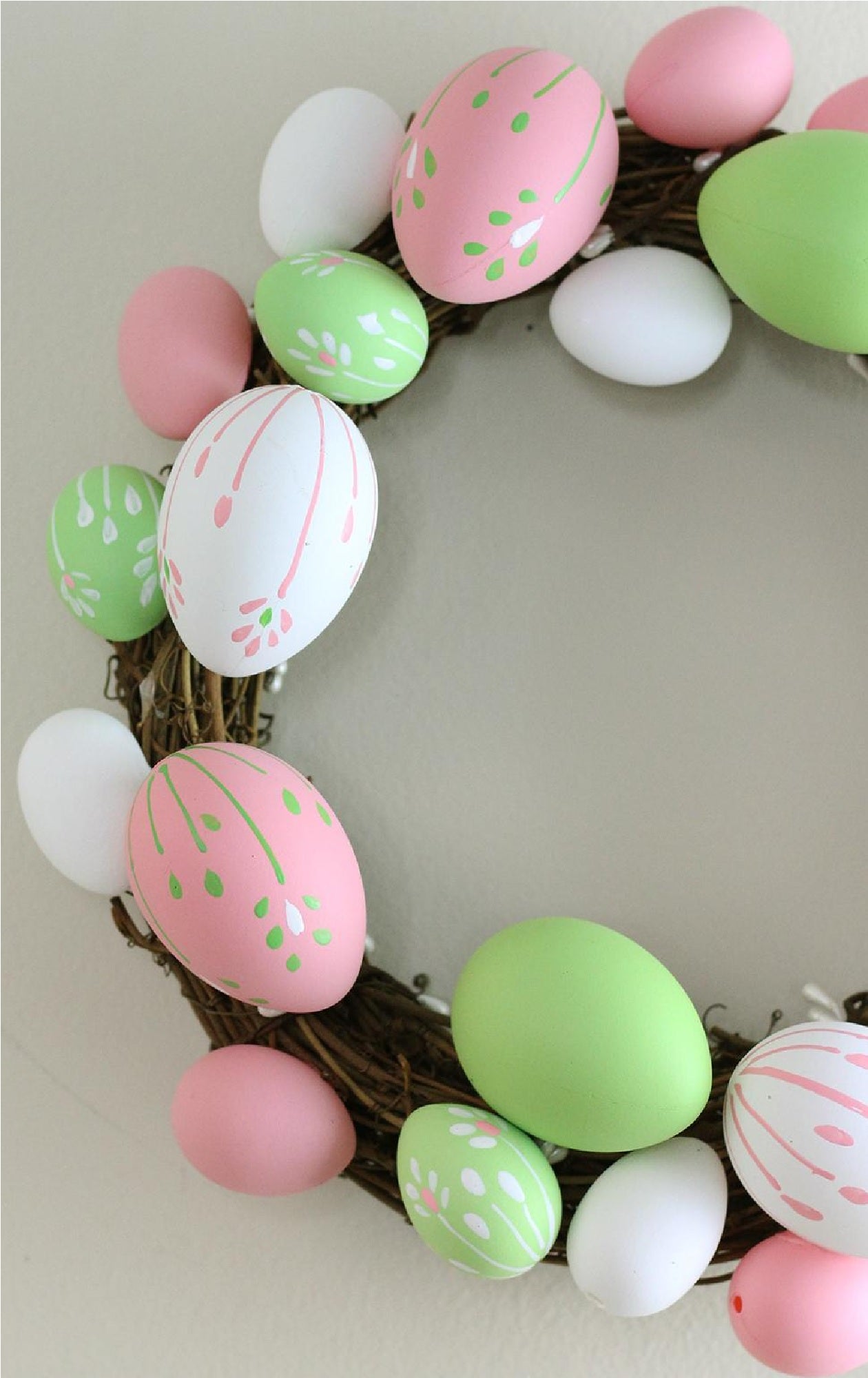  Northlight Easter Egg Grapevine Wreath - 10