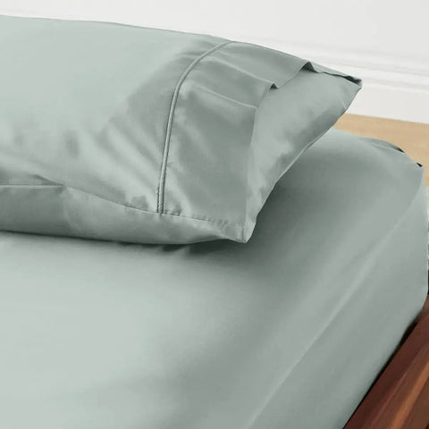 CleanBamboo® Signature Sateen Fitted Sheet by ettitude