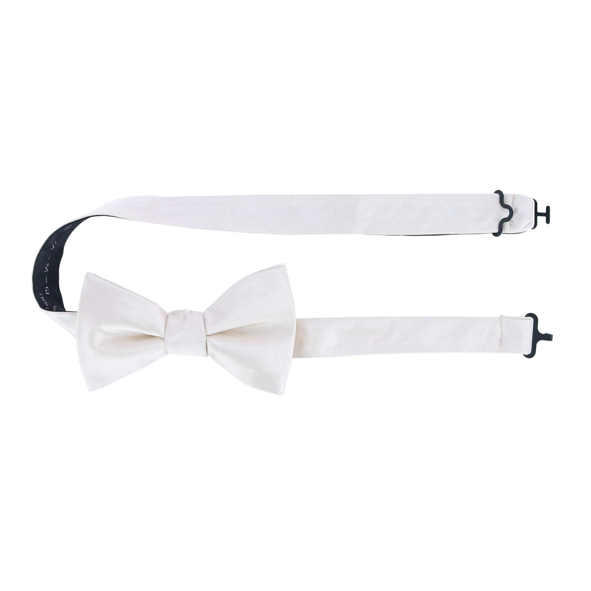  Trafalgar Sutton Solid Color Silk Bow Tie - White - Bonton