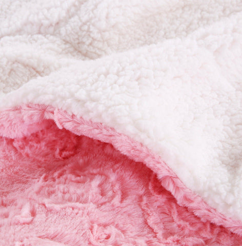 DaDa Bedding Luxury Blossom Pink Rose Buds Pink Sherpa Backside Faux Fur Throw Blanket (BL-171752) - DaDa Bedding Collection