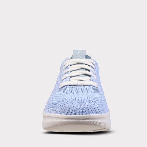 Winona Women's Lace-Up Sneaker