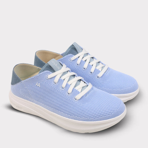 Winona Women's Lace-Up Sneaker
