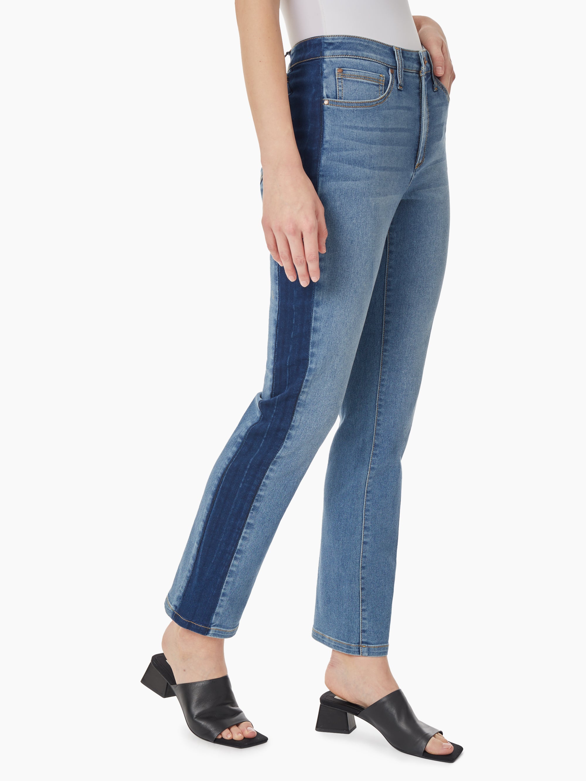  Jones New York Straight Leg Lexington Jeans - Dreamer Wash Combo - Bonton