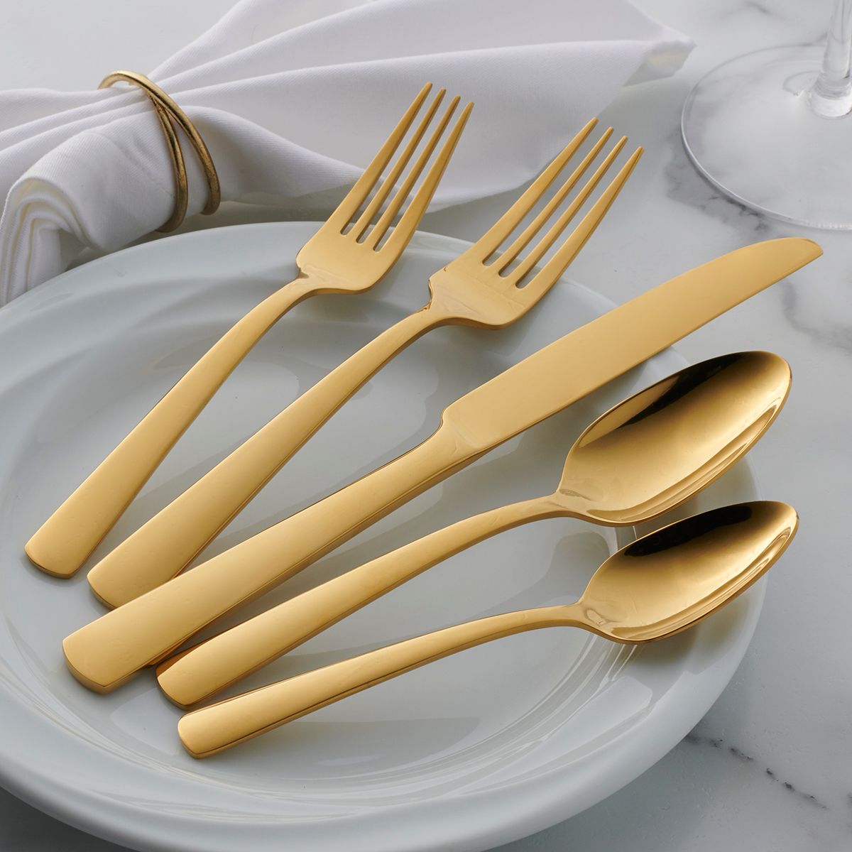  Oneida Aptitude Gold 20-Piece Flatware Set - Gold - Bonton