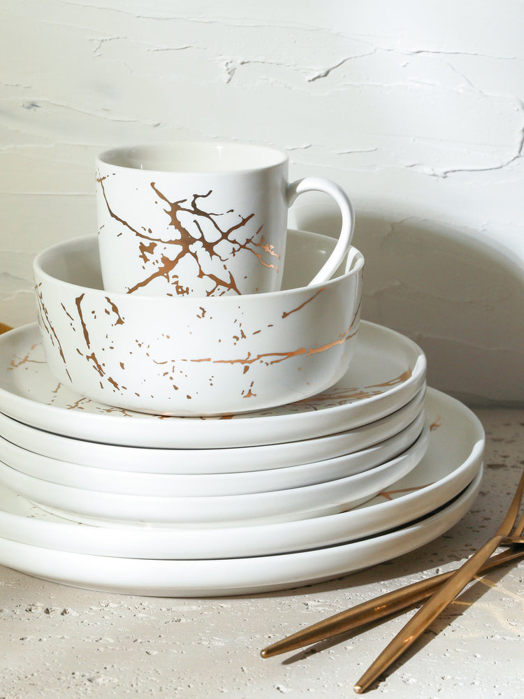 Zora 32-Piece Dinnerware Set Porcelain - White