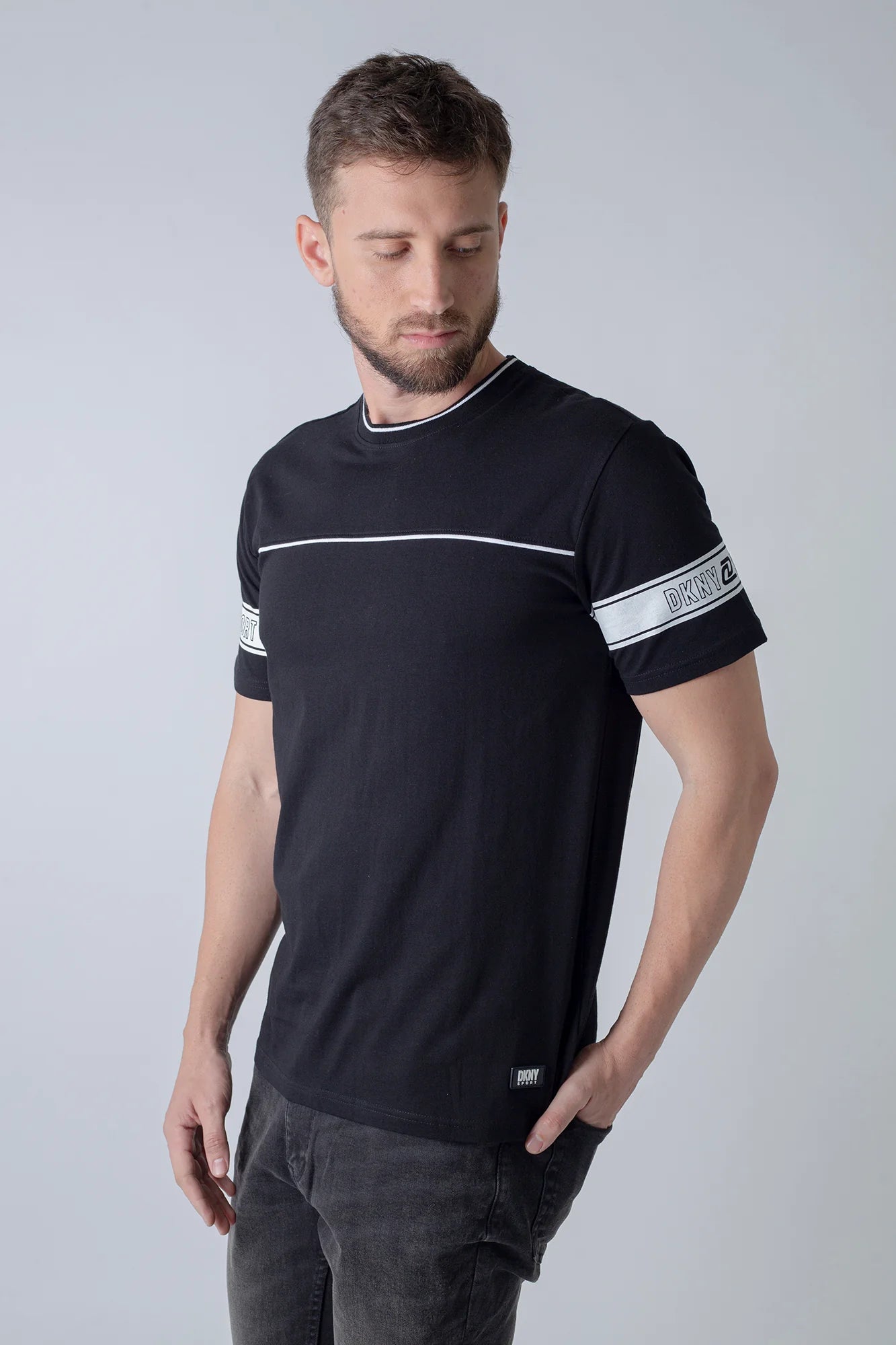  DKNY Russel Tee - Black - Bonton