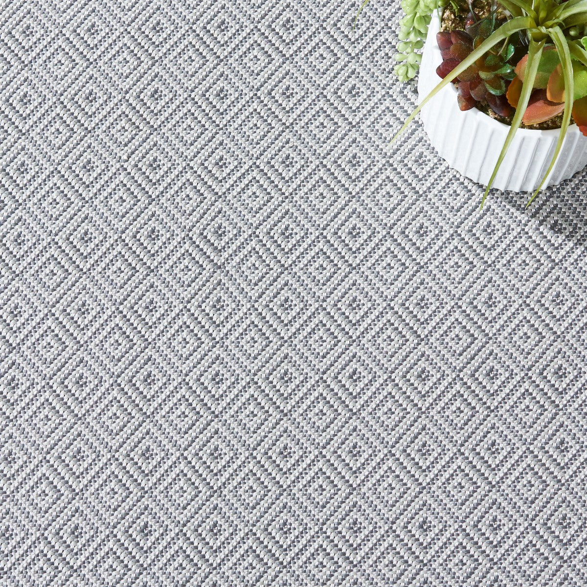  Safavieh Hampton 230 Indoor / Outdoor Rug - Grey - Bonton