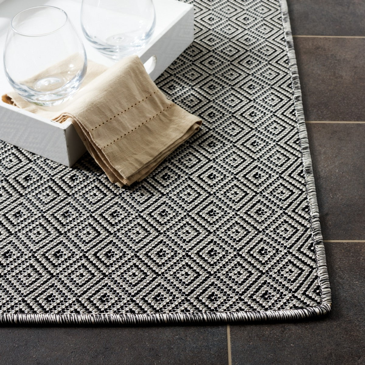  Safavieh Hampton 230 Indoor / Outdoor Rug - Grey - Bonton