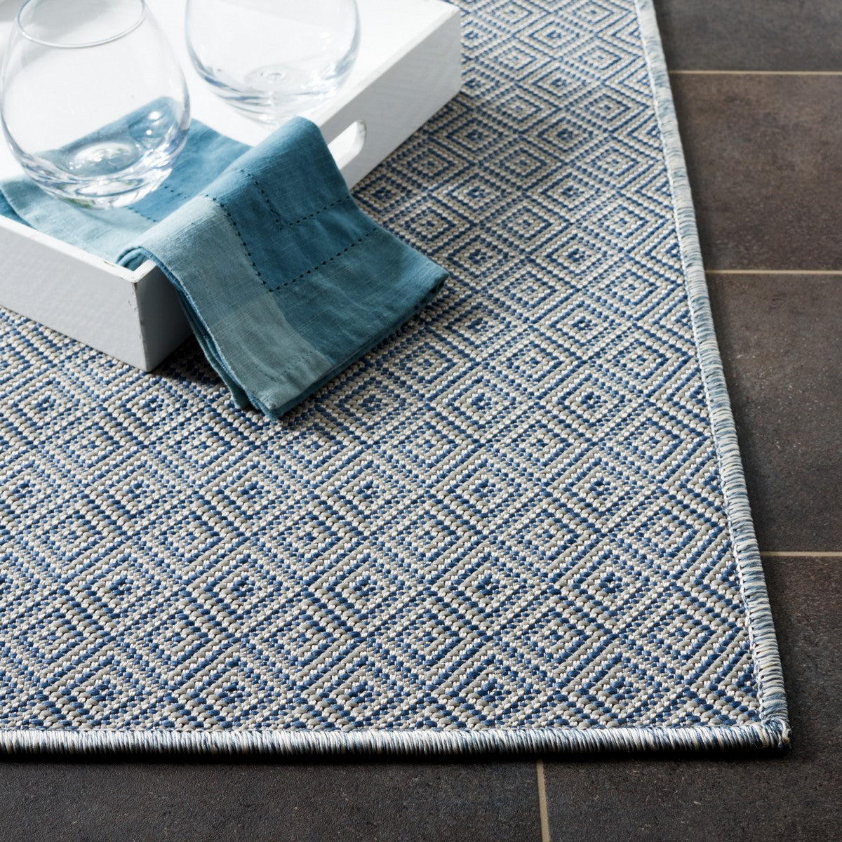  Safavieh Hampton 230 Indoor / Outdoor Rug - Grey - Bonton